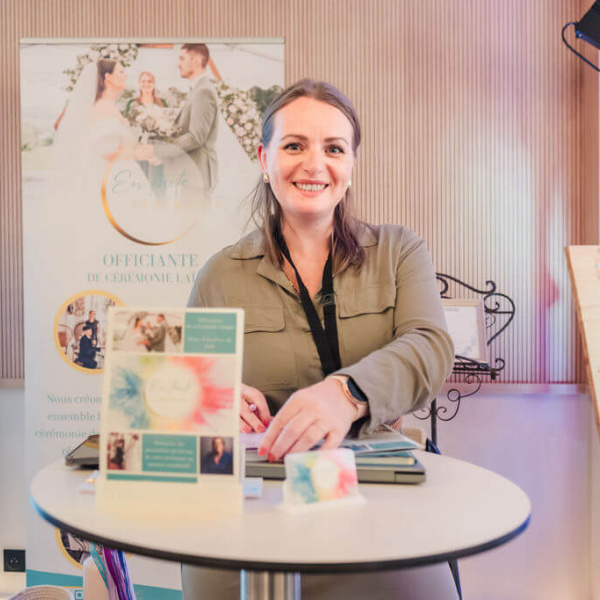 2025-11-08SALONDUMARIAGELESHARAS-37