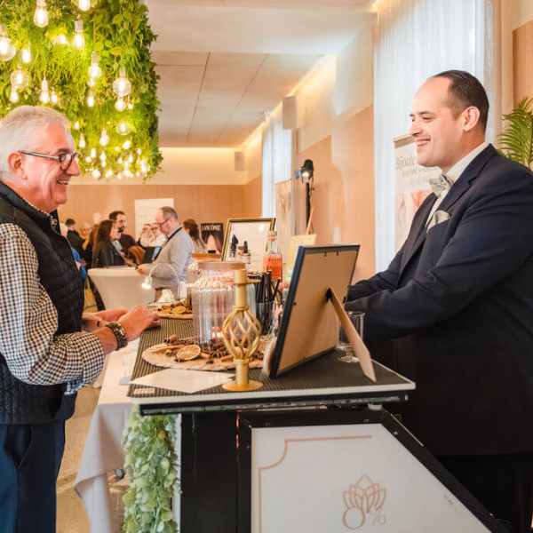 2025-11-08SALONDUMARIAGELESHARAS-57