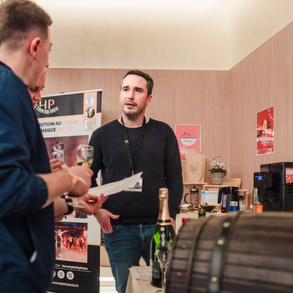 2025-11-08SALONDUMARIAGELESHARAS-91