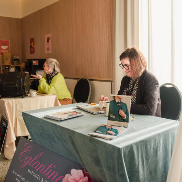 2025-11-08SALONDUMARIAGELESHARAS-41