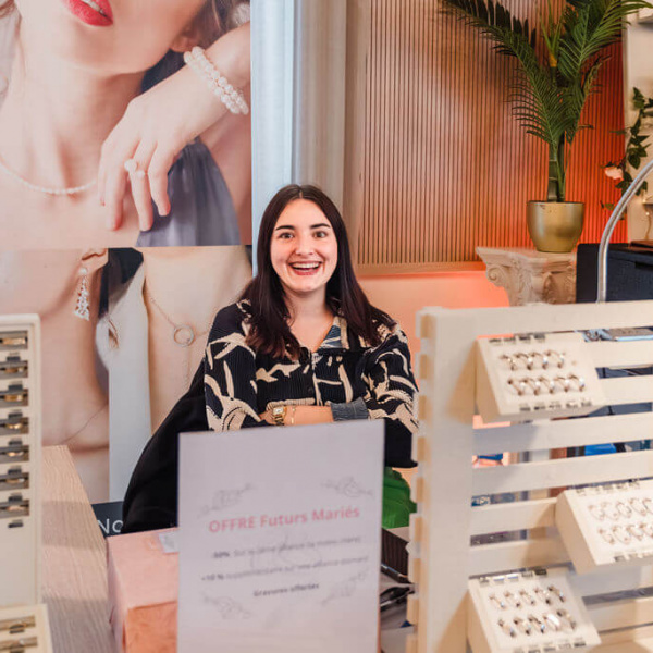 2025-11-08SALONDUMARIAGELESHARAS-50