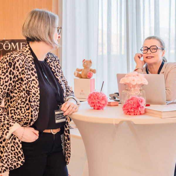 2025-11-08SALONDUMARIAGELESHARAS-32