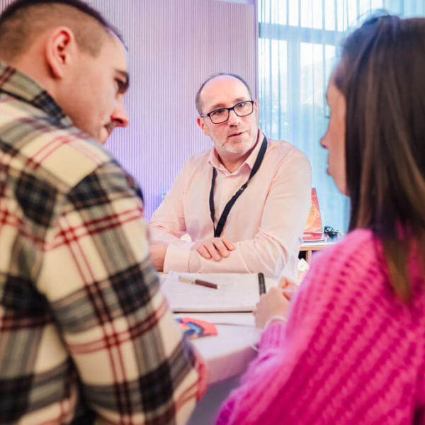 2025-11-08SALONDUMARIAGELESHARAS-39