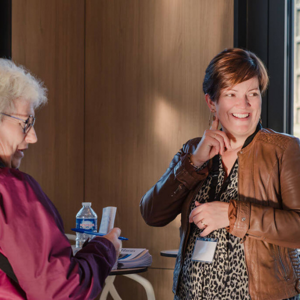 2025-11-08SALONDUMARIAGELESHARAS-35