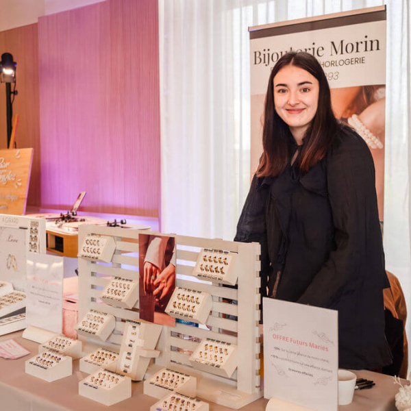 2025-11-08SALONDUMARIAGELESHARAS-22