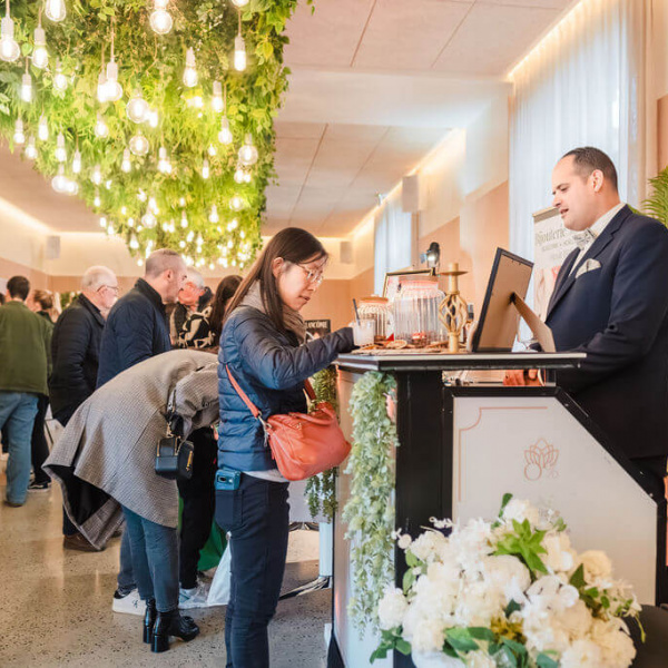 2025-11-08SALONDUMARIAGELESHARAS-68