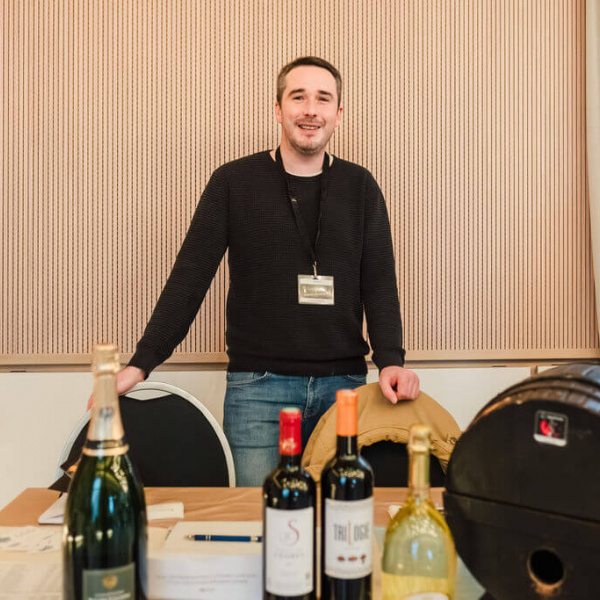 2025-11-08SALONDUMARIAGELESHARAS-67