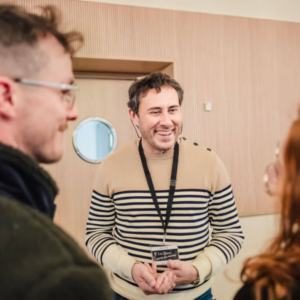 2025-11-08SALONDUMARIAGELESHARAS-84